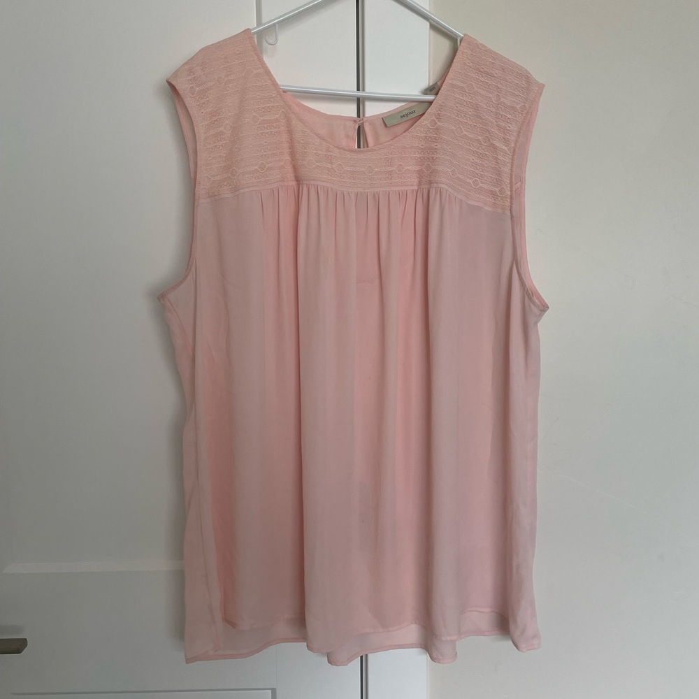 Light Pink Dainty Plus Size 22W Sleeveless Blouse